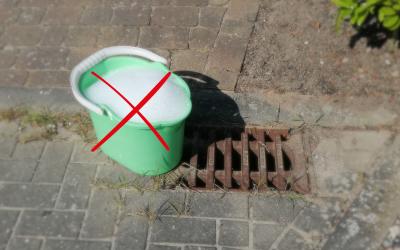 Spuelwasser nicht in Straßeneinlauf